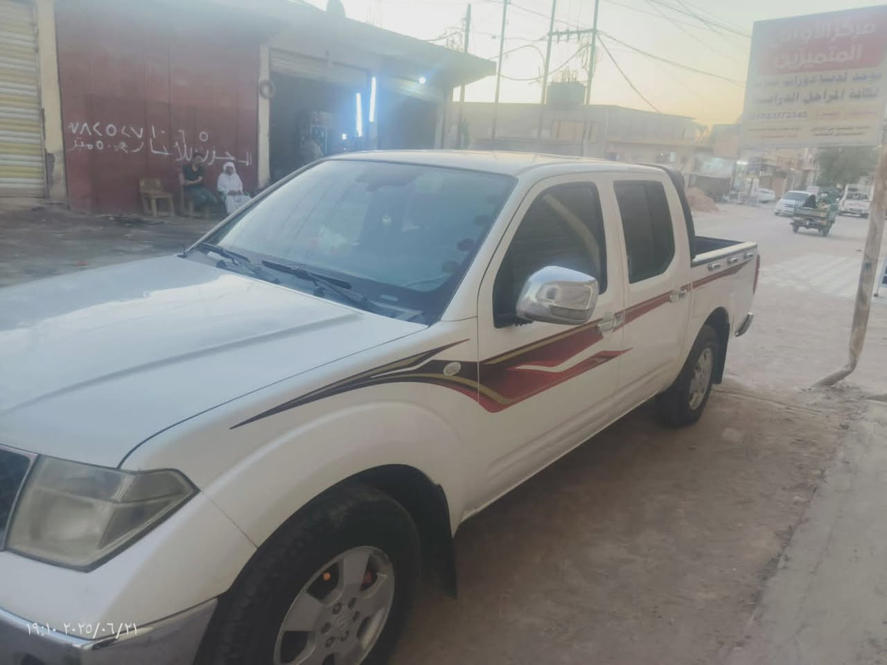 سلام عليكم للبيع او مراوس نيفارة كير عادي مكينة مفتوحة رقم اربيل القديم تريد وكالة تريد تحويل بيهة صبغ يم البكلايت شوية وخشم الجاملغ الامامي صبغ فقط السعر93 الرقم ***********مكان نجف شارع المطار
