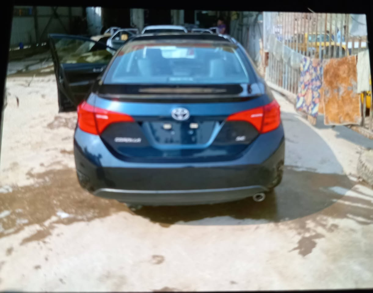 السلام عليكم كورلا ١٩ للبيع لون نيلي مكاني ديالى بعقوبه السعر ١٤٥ وبيهه مجال الرقم ***********  الشراي بيهه خير ويدلل
