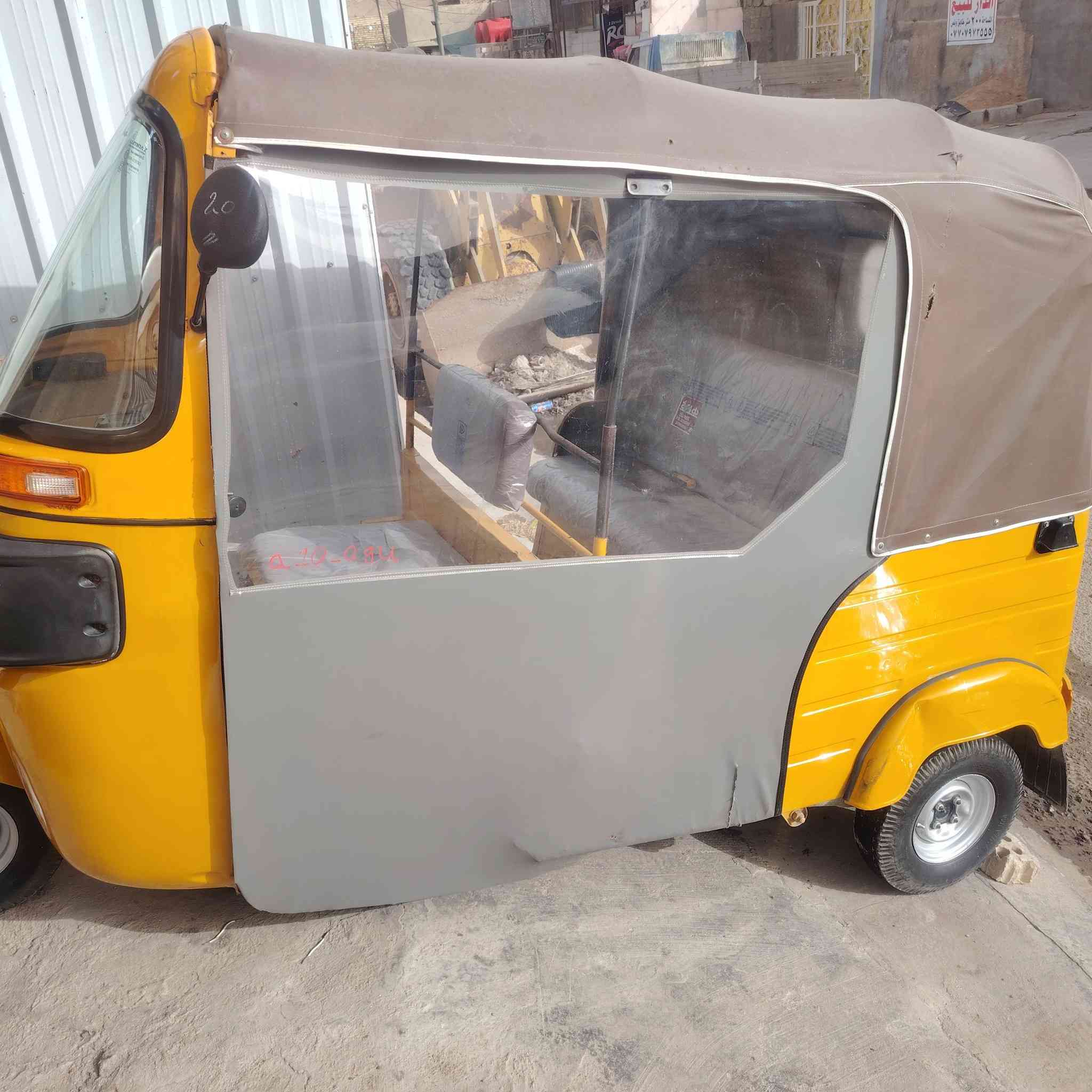 السلام عليكم 20  ضربه بسيطه بلغد موضحه بصوره ودوس معمره بسمي تجفست قبل ١٥ يوم من تجي اطلعلك البوشه ولبستم ولولفات اذا مو شركه اني خسار جيتك مكان بغداد الدوره ابو دشير سعر ٦.٣٠٠ بيها مجال قليل بسمي تحويل مباشر ***********
