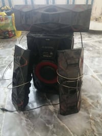 دي جيات • مكبرات صوت • مع ستاندات