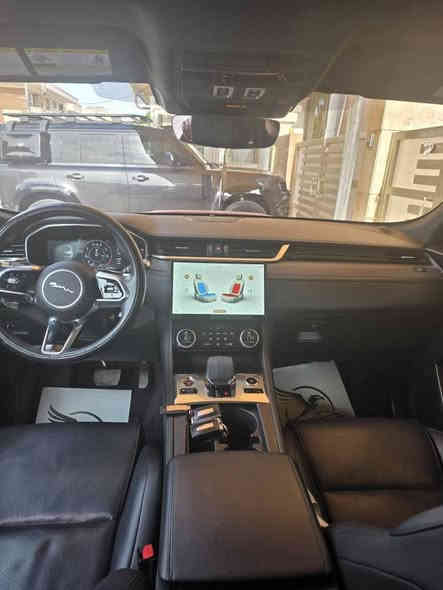 جاكوار اف بيس شكل فيس ليفت (jaguar f-pace P 250 AWD)
موديل:2021
لون:ماروني 
الممشى:30 الف
1. فتحة بانوراما
2. كشينات تبريد و تدفئة
3. مقاعد وستيرن تدفئة وكهرباء
4. خمس كاميرات 360 درجة
5. تحديد مسار وسرعة
6. حساسات 360 فل
7. رادار أمامي و خلفي
8. سيستم آيفون وأندرويد (كار بلاي)
9. نظام المفتاح الذكي ودخول تلقائي
10. نظام تبريد وتدفئة تلقائي
11. بلاجكتور
12. لايتات زينون
13. مقاعد قيادة متعددة
14. نظام إطفاء ذكي
15. مرايا كهرباء وشفط و نقاط عمياء
16. مقاعد خزن مموري
17. شاحن موبايل وايرليس
سيارة وارد أمريكي اثنين سويج بدون دواخل جميع ايرباكات سليمة حادثة إثنين باب مع قطعة كلير من امريكا صور حادث موجودة في بوست
سعر:31.500$
مكان سيارة أربيل
اله
اتف:*********** أربيل
