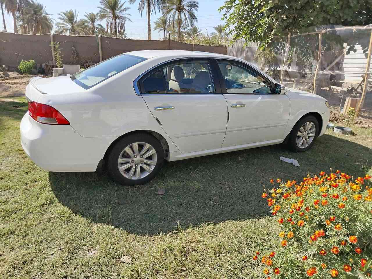 السلام عليكم كيا اوبتما خليجي 2010 السيارة فول 1/1 رقم بغداد السياره بيه قطعتين جاملغ امامي جهة السايق مبدل والجاملغ الخلفي نفس الجهه صبغ مكان السيارة بابل ما متواجد على الفيس اتصل على هذا الرقم  ***********
