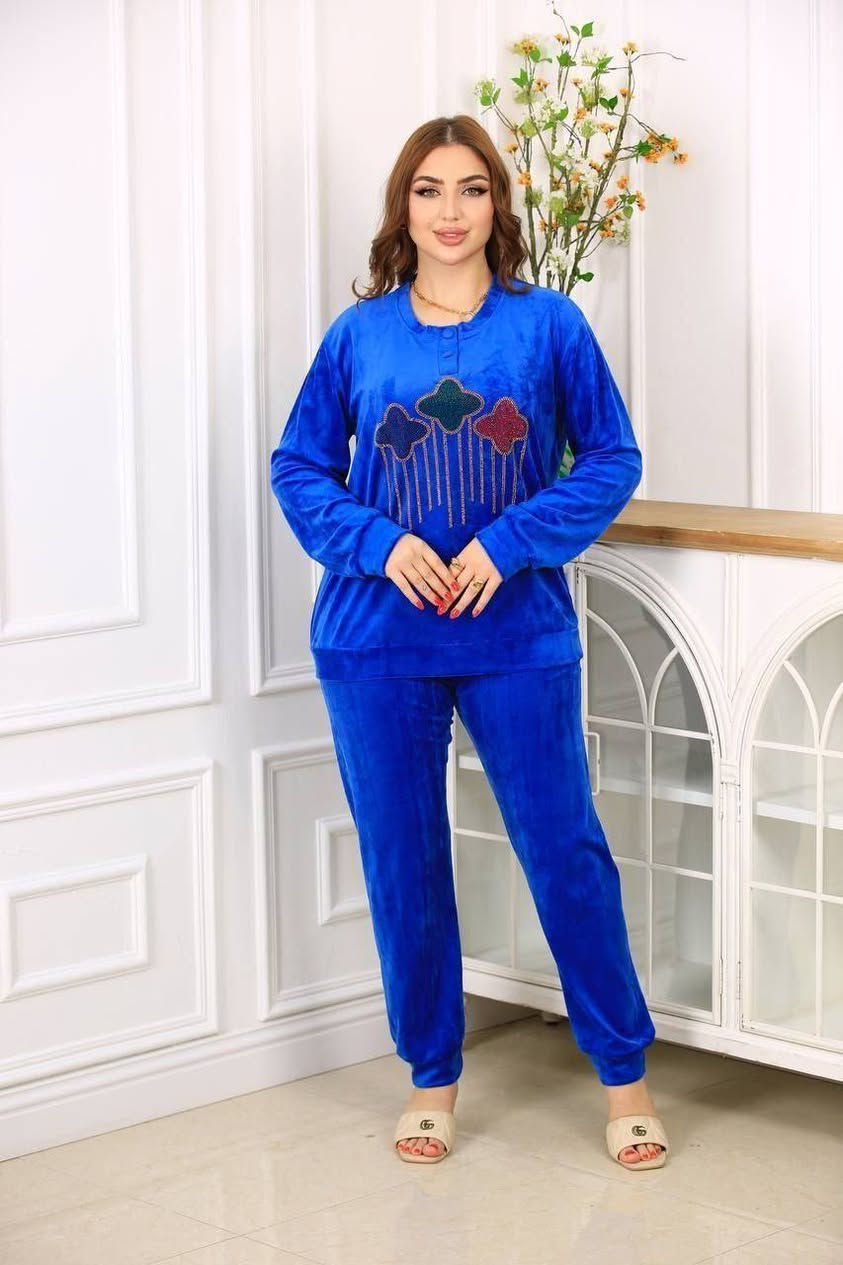 تـراك مخمل ناعم – خامة درجة أولى ✨
📏 القياسات: L – XL – 2XL –3X 
💰 السعر: 12 فقط
🔥 عرض خاص
🚚 خدمة توصيل متوفرة
📱 واتساب: ***********

🌟 الأناقة والراحة بخامة تخبل 🌟
💥 آخررر قطع متوفرة – لا يفوتك الحجز! 💥
