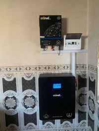 منظومة شمسية ذكية • بطارية ليثيوم ٧٫٢KW • انفرتر ٤KW