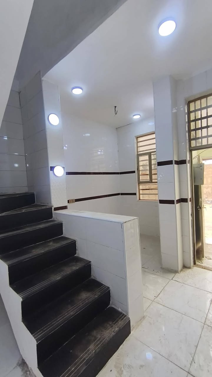 يعلن مكتب  اليرموك  للعقار ⚜️ الدار المســــاحة55متر مربعه
. طابو   زراعي وقرار محكمة 🪐
⚜️ العنــــوان ⚜️  النجف //  
         🔆  الــتـــفـــــاصـيــــل  
الـبـنـاء  درجة اوله البيت مامسكون 
(( طـــابق الاول)) يحــتوي علا غرف، 1 وصاله + ومطبخ مفصول+ وستقبال  وصحيات داخل وخارج. 

🔱الــســعـــر  //22مليون. 🥰

             ملاحظة (((توجد كافت المساحات والقطع  )
⚜️        
((للاستفســار مراجعـة المكتب  #_للعقــار_والمقــاولات
العنــوان مكتب اليرموك  العقار مقابل قرية: الغدير اعمـود 282 #مكتب_اليرموك  العقار_

*********** او الاتصال على الارقام.🟡🟡📞📞📞♾
   🔆📞تطبيق وتساب موجود
او مرسله  😊
