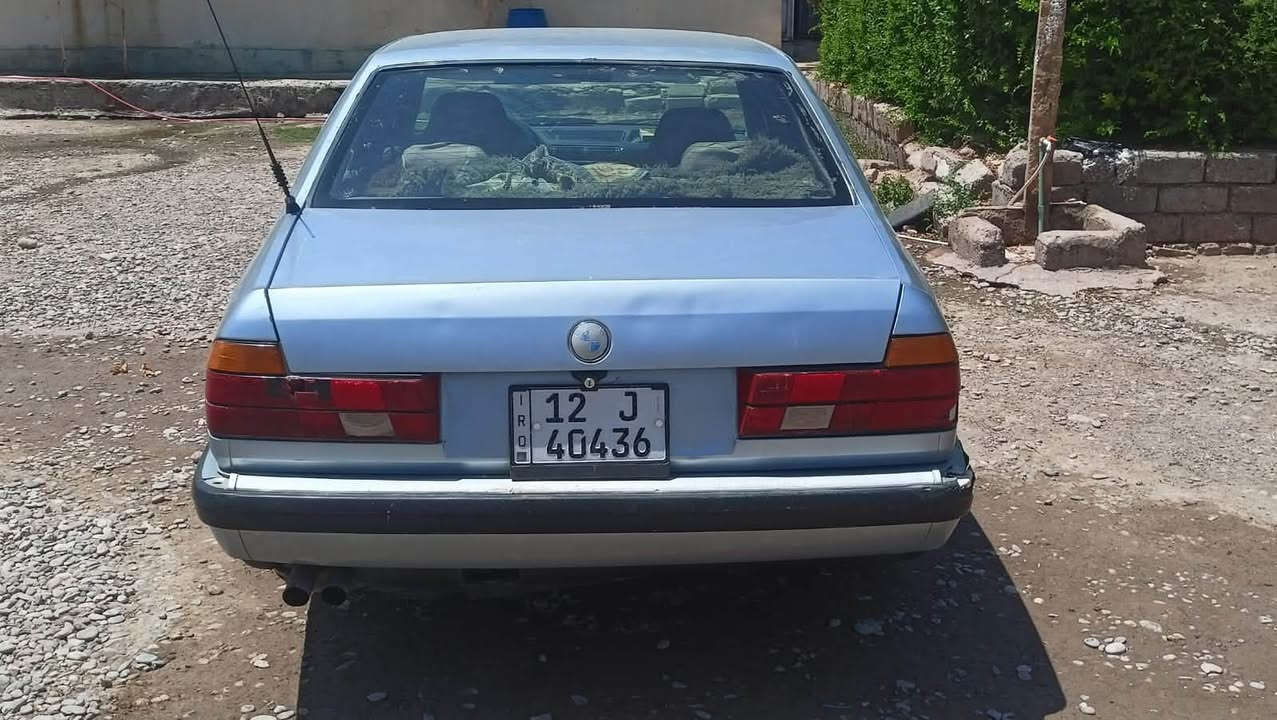 بيم 735 ما بيها ضر رقم نينوي دولي  سياره جاهز من كل شي مكينه و  كير شرط بسمي شرط التحويل سياره نضيفه السعر ٤٧$بيها مجال قليل  مكان السياره موصل اسكي موصل 
رقم *********** بي وتساب
