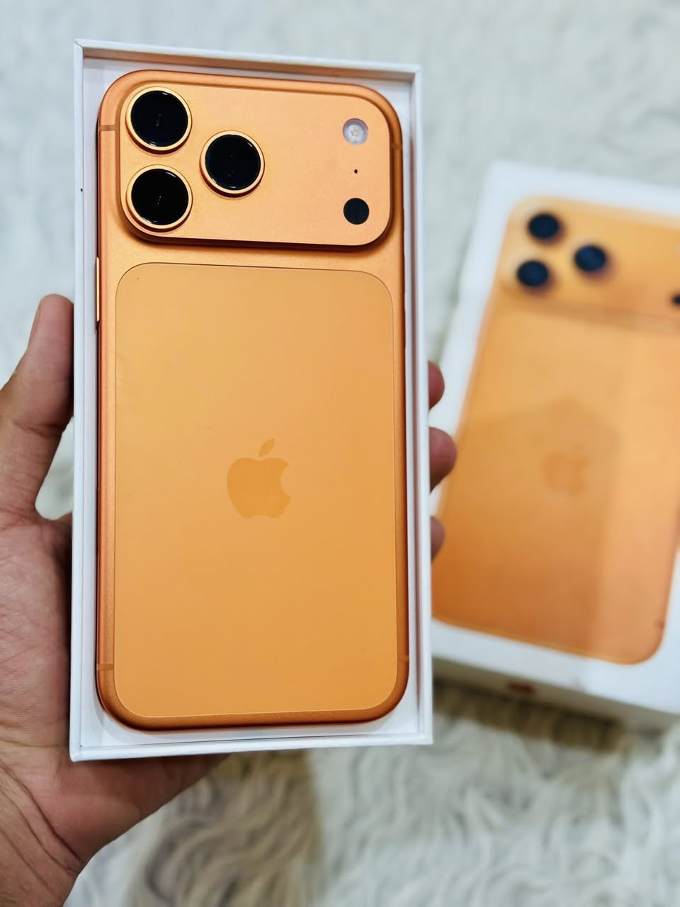 17 برو ماكس ( جديد جديد 🔥)
بطاريه : 100 

مشحون : 9 مرات فقط 

ذاكره : 256 

ايسم شرق اوسط

كامل ملحقات 

مستعمل 10 ايام 

فول نضافه 

العنوان النجف حي الجزيره 📍

بيع او مراوس 

*********** اتصال فقط ☎️
