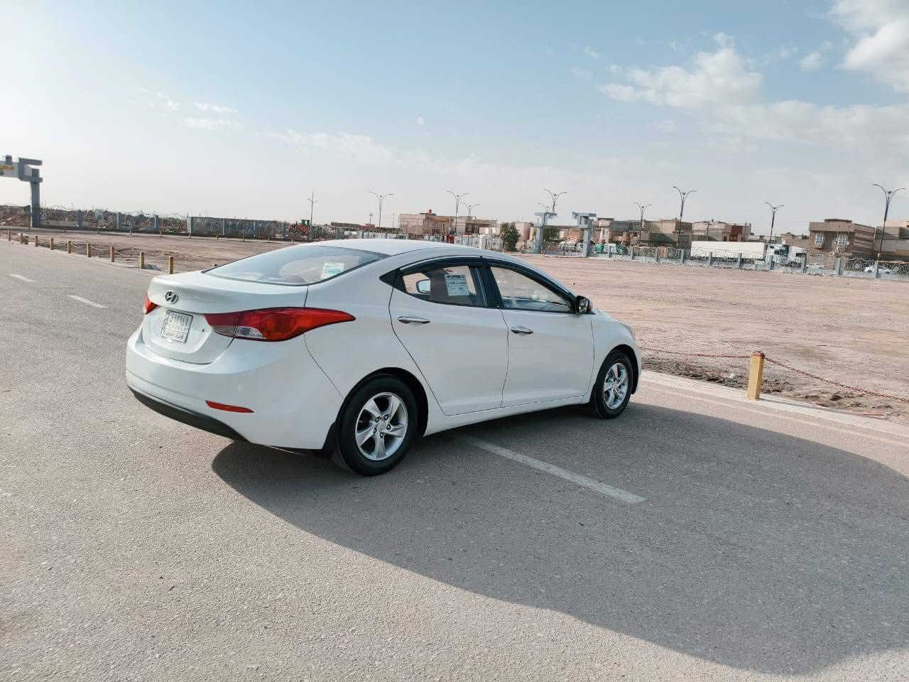 النترا مديل 2012 خليجي صبغ عام اثر تگشير بدون ضربه 
رقم بصرة السعر 90 وبيه مجال للشراي مكان السياره بصرة مطيحة ***********
