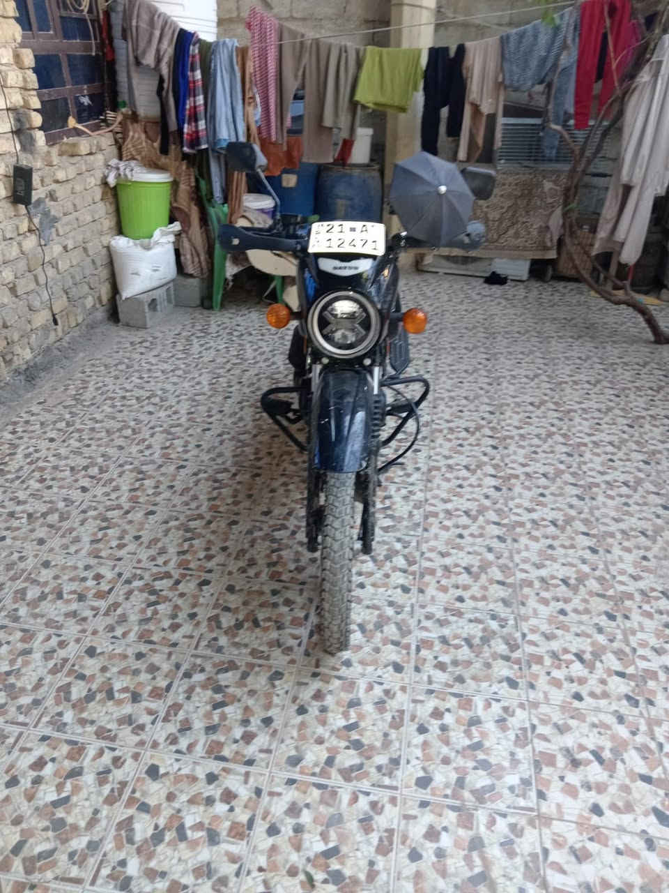 سلام عليكم دراجه دايوان 2025دراجه جديده محرك200السعر 2،500 وبيهة مجال خابر وادلل رقم ***********

