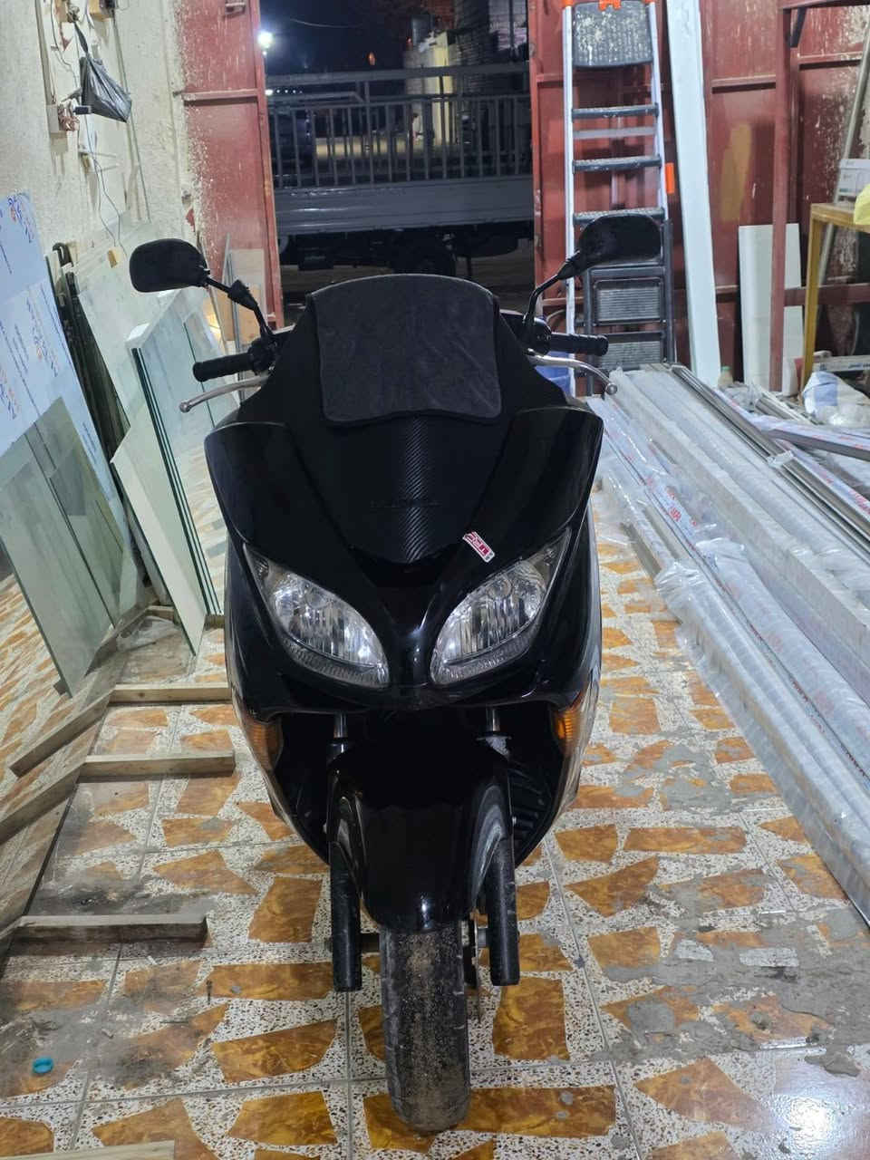 دراجه 08 للبيع نضافه شوفت عينك 100% دراجه خير من الله مكينه جيب وياك 10 مصاحين وتعال فحص
التواصل ***********
