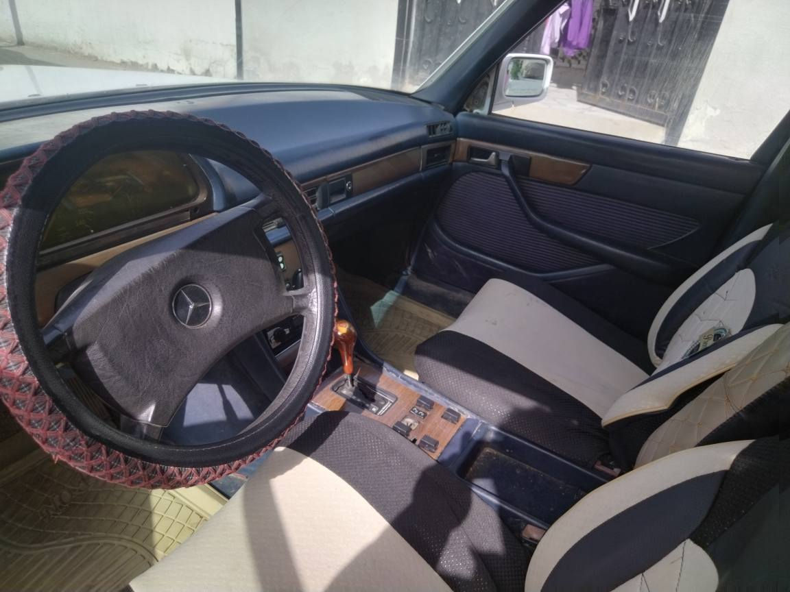 للبيع او مراوس 
سياره مارسيدس 300رئاسي
محرك وكير فيفيتي توب
سياره عل بلاد بس قطعتين صبغ
موديل89
تخم تايرات 
دواخل جديده
مكفوله من الضربه وكصه ونقل 
رقم انكليزي بصره 
تريد تحويل او وكاله 
سنويه لغايه 2027
سياره احلئ من الصور 
السعر 65$
البصره معقل 
*********** البصرة, العراق
