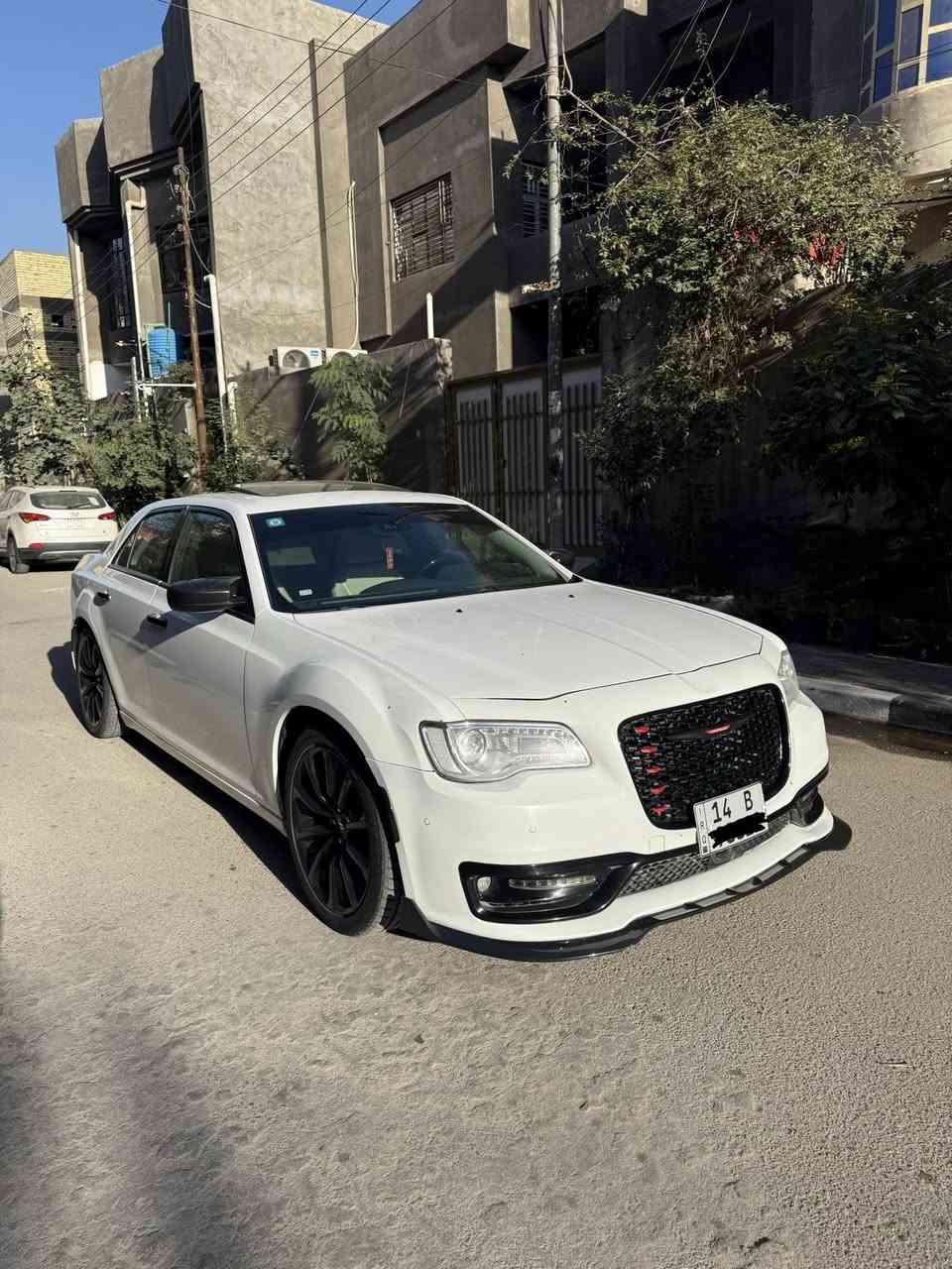 للبيع اوباما كرايسلر  2016 معلايه 2023 ( خليجي ) 
تو ويل  300 C هيمي (5700) 
ماشية السيارة 52 الف كيلو مو ميل 
( كفاله عامه ما عدا الدعاميات ) حته بارد مابيها
رقمها حلو بصره بأسمي الجديد تحويل ثاني يوم  
المواصفات : ( فول للأخير )
رادار 
نقطه عمياء
شفتات ستيرن 
بانوراما 
داخل جلد الخليجي يجي بيجي
برده خلفيه كهرباء
حساسات امامي خلفي
ويل قياس 20 أنج 
مقاعد أمامية كهربائية عدد 2  خزن وضعيات
مقاعد أمامية تبريد وتدفئة 
تشغيل عن بعد  
تدفئة ستيرن  
تدفئه وتبريد  اقداح

ملاحضه السيارة ما داخله استعراض وباقيه ستوك حته حجر البيئه موجود 
مكاني البصره ياسين خريبط  سعرها 200
***********
