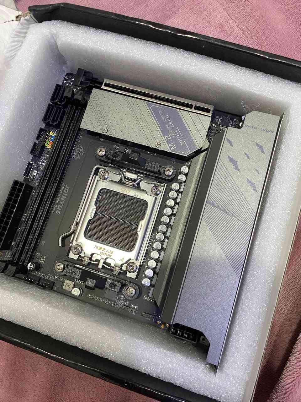 مذر بورد b650 i جديد  السعر ٩٠ الف


**إذا كنت صاحب هذا الإعلان وتريد حذفه لأي سبب، رجاءا أرسل رسالة إلى الدعم الفني**