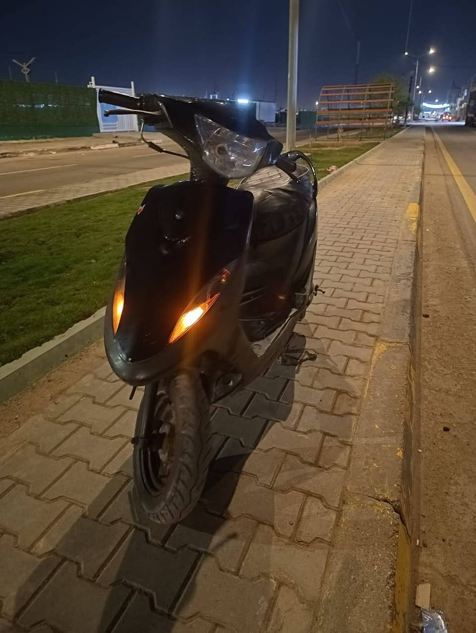 ماكس عدله للبيع دراجه نضيفه لاتبخر ولاتنقص مكينه ناعمه وحلوه رايده ب٦٥٠ وبيه مجال ***********
