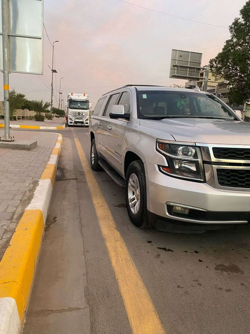 السلام عليكم
للبيع 

شوفرليت ••• يوگن رقم اربيل أجره 
موديل ••2017:: SLT🖤🖤
كراسي كهرباء 
حساس خلفي 
كشن ذاكره
كشن هزاز
تدفئة وتبريد بالكراسي
جنطة كهرباء 
رادار قيادة
تحديد مسار 
 الحادث قبق جنطه فقط 
مكان السياره بغداد 

للاستفسار آكثر ***********
