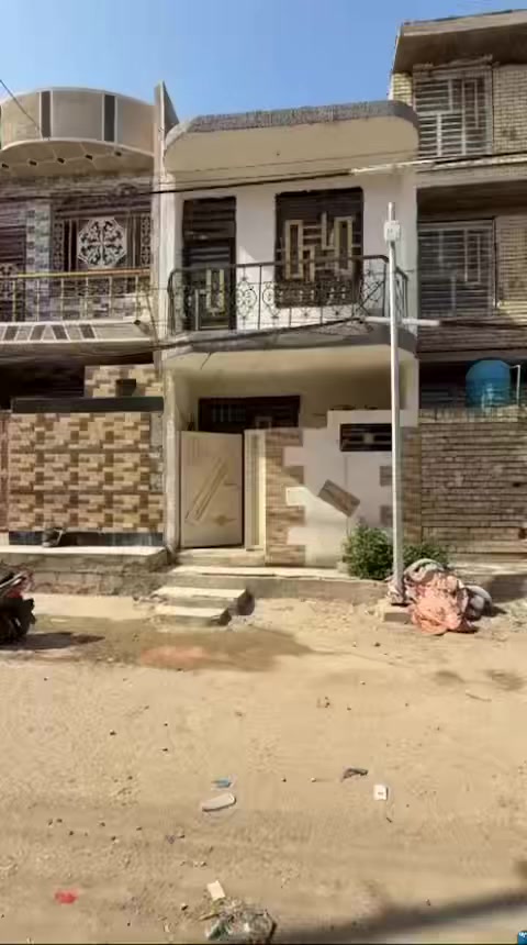 للأيجار 50 متر طابق ونصف في حي الامام علي قرب مستشفى الكفيل ***********
