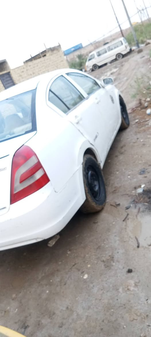 سلام عليكم شيري اي 5 مديل 2013 سياره جاهزه مكينه كير حداديه تخم تاير كهربائيات شغالة  سنويه صاقطه ب 24 السعر 22 بيه مجال  رقم الهاتف *********** هذا رقم بيه واتساب مامتواجد ع الفيس
