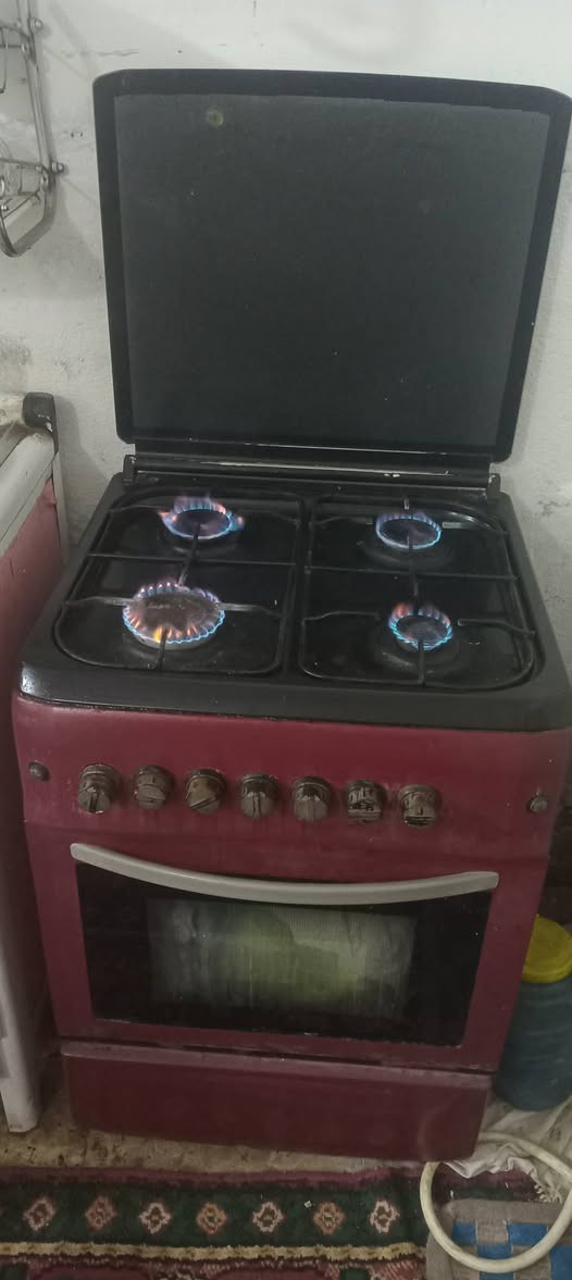 طباخ كلهن شغالات ونضيف للبيع بسعر مناسب ٥٠الف


**إذا كنت صاحب هذا الإعلان وتريد حذفه لأي سبب، رجاءا أرسل رسالة إلى الدعم الفني**