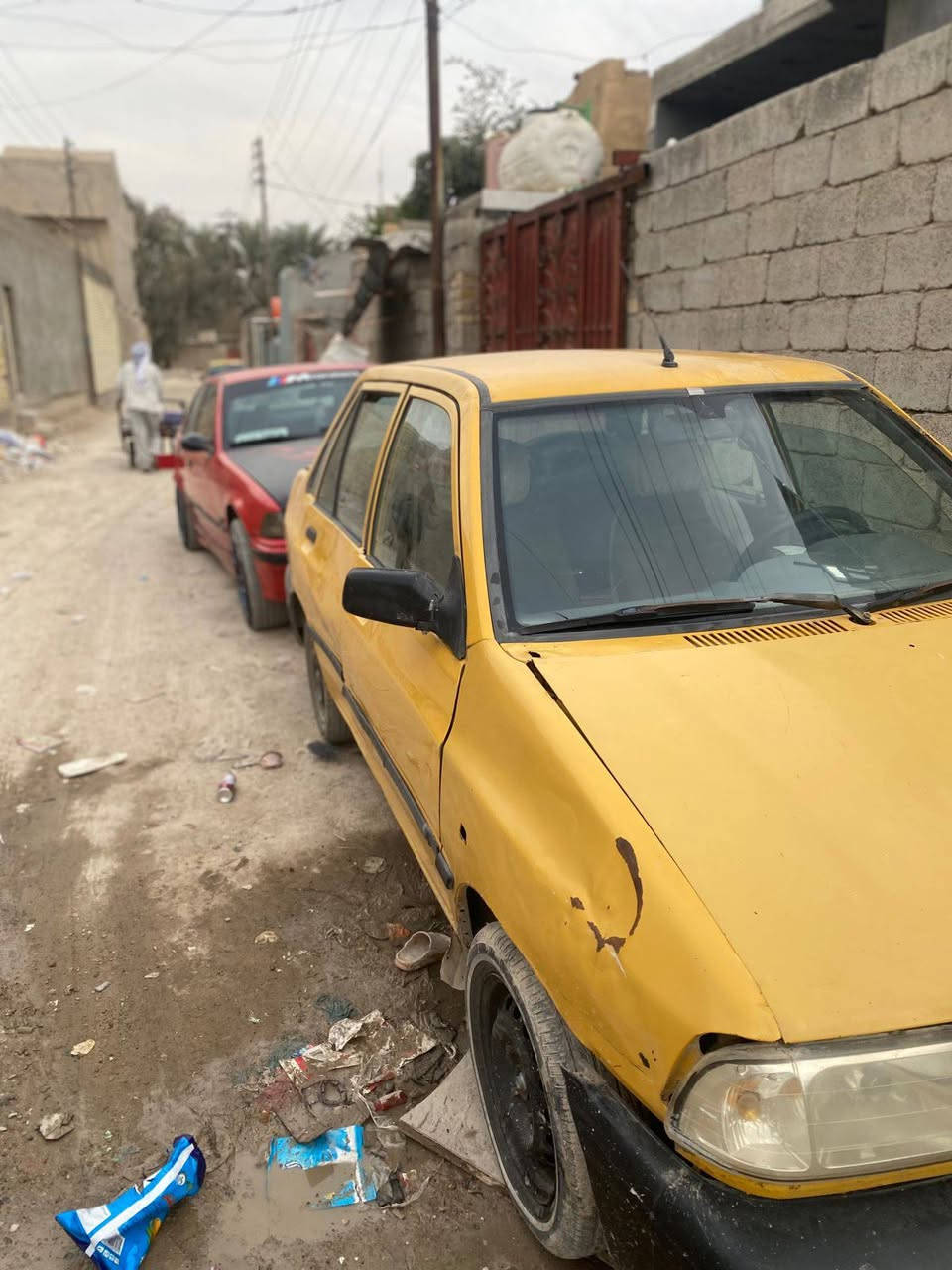 السلام عليكم سايبة مديل ٢٠١٢ مكينة كير نضيفات يخبلن حدادية زينة كهربائياتها كلها شغالة السيارة راعيها ضاع رقمة مني مكفولة سرقة وعشائر السعرر قفل ب٧ ونص اوراق قفل قفل مكاني بغداد الرقم ***********
