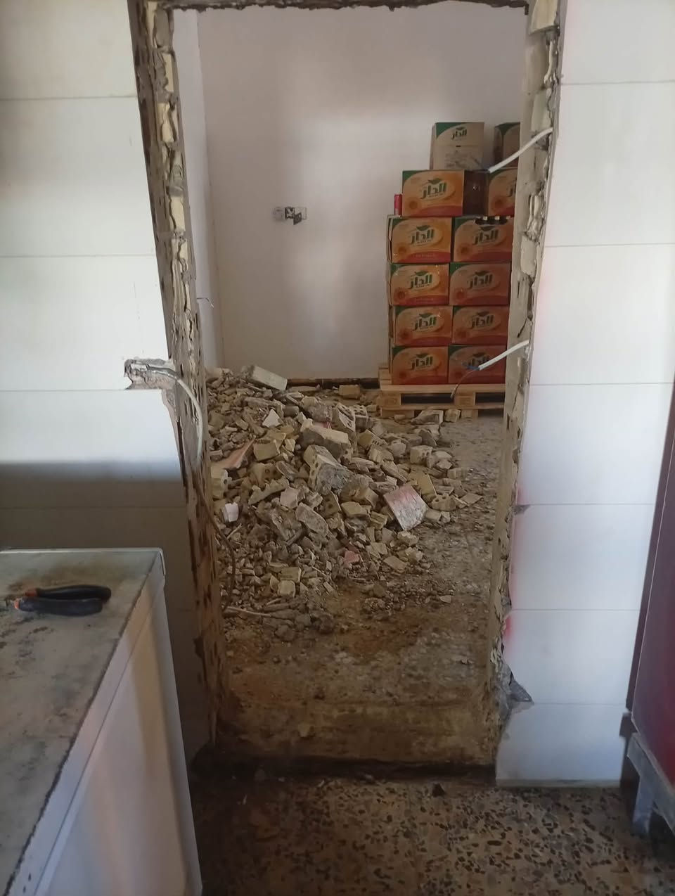 القص الصب الكونكريت بدون هتزاز
فتحت منور 
فتحت درج 
فتحت مصعد
فتحت شباك
فتحت باب.         
فتحت تكت
قطع جوينات
كص رباطات.        ***********
كص طارمات الكبار
