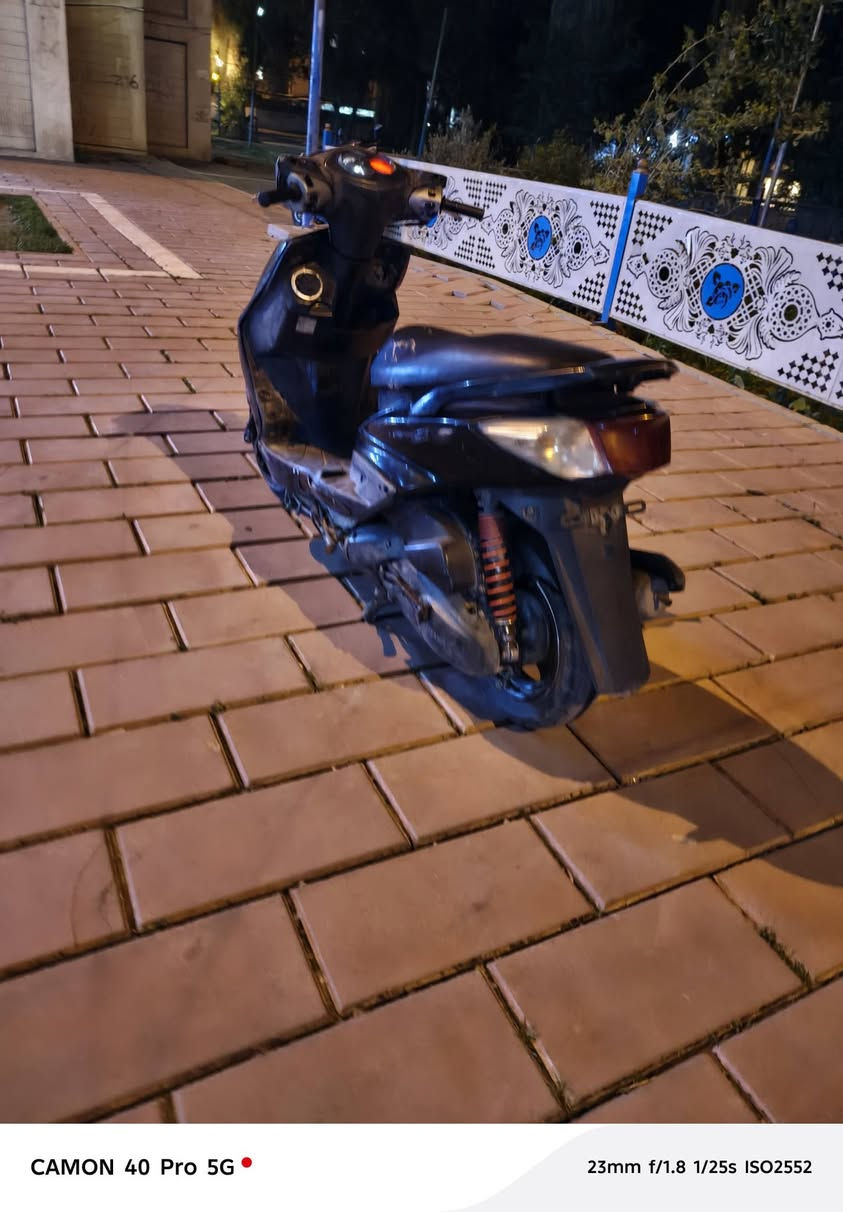 سكنس  كابريتر سلف هندر لايت عالي  ناصي  قفل  جنطه  قفل   ستيرن  وموضحه  كدام  عين  سعر ٣٢٠الف  وبيه  مجال  للطيبين  سكنس  فحل عنواني  العلاوي ***********
