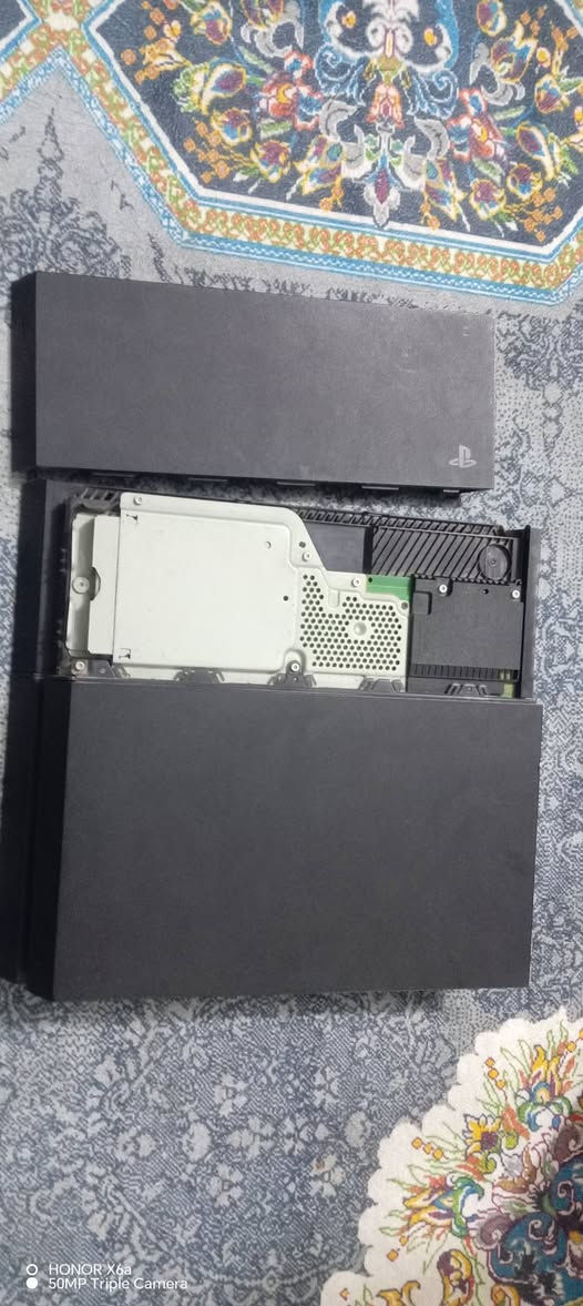 سلام عليكم
بلي ستيشين فور فات 

ذاكرة 1تيرة

 نظام 13

جهاز لوك ستيكر
 
معا جميع  ملحقاتة
  
جوستك 1 

سعر 180 راسلني ودلل
 
استفسار ***********

مكان بغداد حي الكوفة
