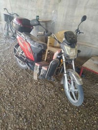 عندي هاذي الاماطور شحن للبيع جاهز السعر 550 جويبه 07806856905