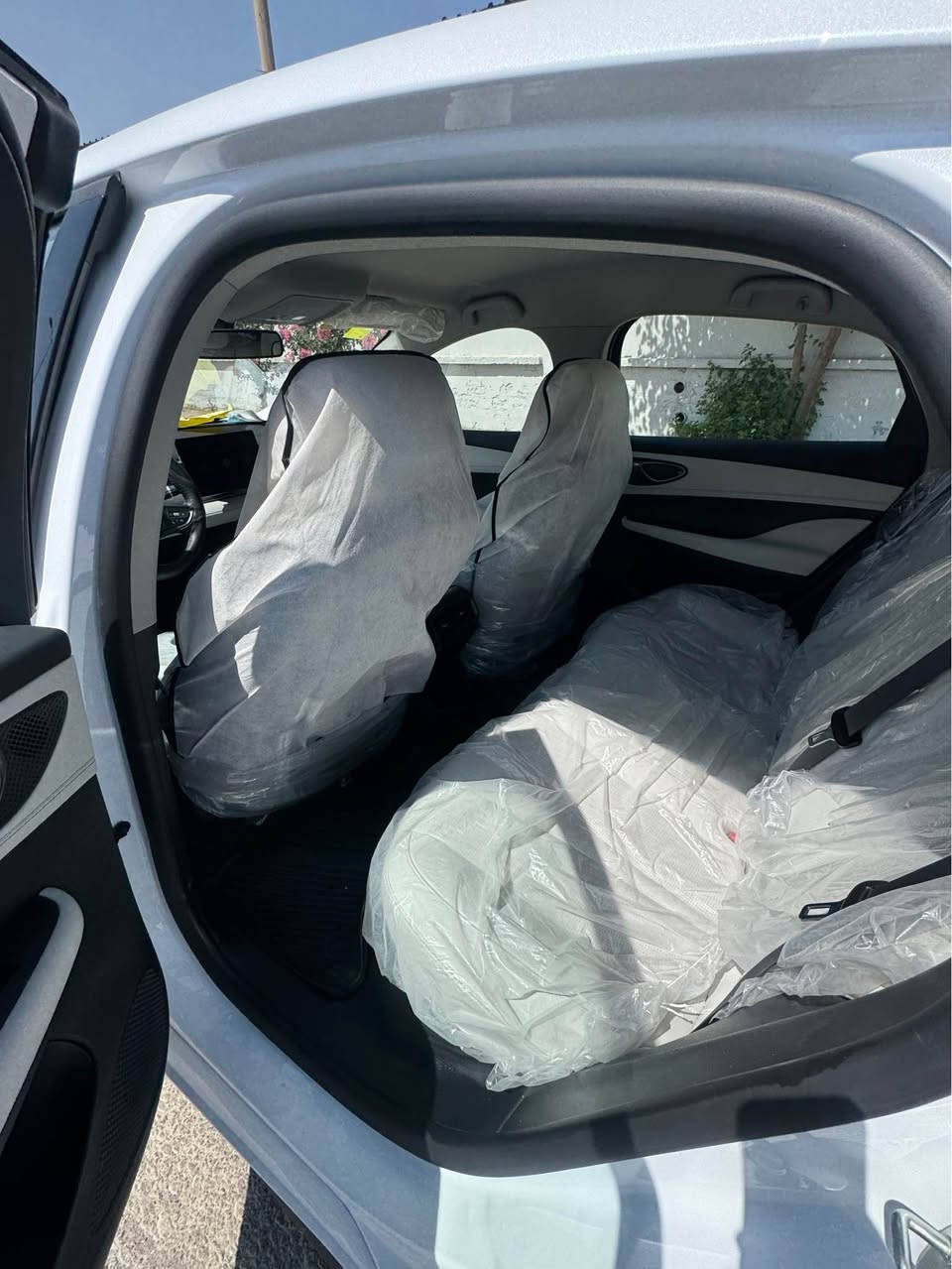 BYD sel 05 2025
سەیارەکە هیج هیجی نیە قنجو قۆپو شوخت هیجی نیە ١٠ هەزار ڕۆشتوە هەموو ئەشیای خۆی لەگەرە سەحری ١٣٤،٥٠  قفلیتی ڕەقە تەلەفۆن *********** أربيل, العراق
