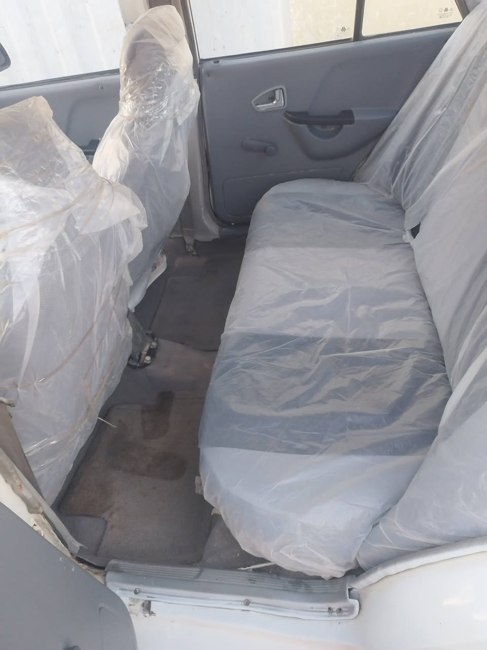 سلام عليكم سايبه خصوصي رقم قادسيه لون ابيض موديل 11 ماعليها اي غرامه سياره جاهزه مكان نجف كوفه سعر 28بيه مجال او مراوس وهاذه رقمي ***********
