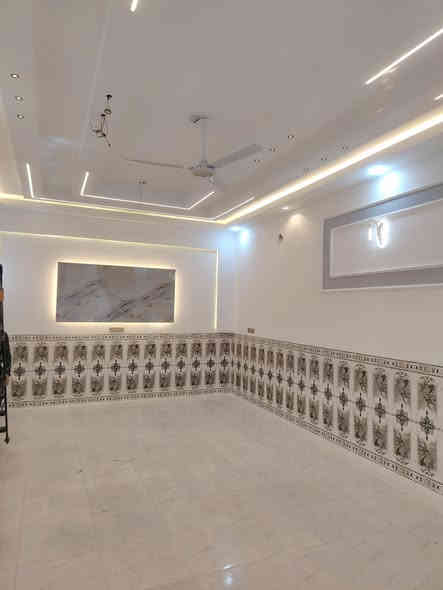 السلام عليكم مستعدون لعمل كافت الديكورات الجبس بورد والسقف الثانويه ورق جدران بديل الخشب بديل الرخام وجميع الصباغ الداخليه والخارجيه لسنا الوحيدين لكننا الفضل الملك للديكورات *********** السعر مناسبه من الله التوفيق
