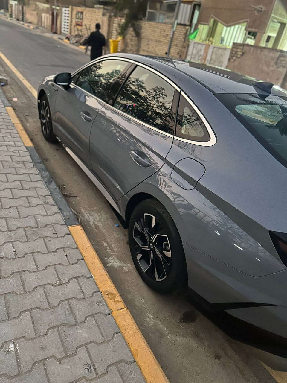 سوناتا للبيع موديل 24 صور الحادث بالمنشور السياره كلش جديده وجاهزه كل نقص مابيها ماشيه 5 الاف بدون رقم المكان بغداد السعر 198 وبيها مجال للاتصال
*********** بغداد, العراق
