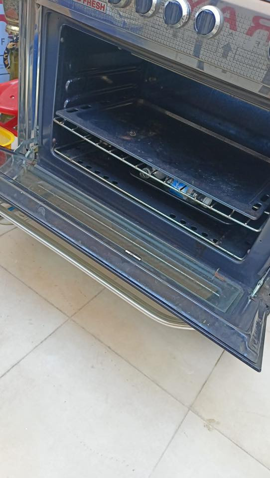 طباخ كولش جديد امانة الله ماركة فريش اخذته ب 600 الف ابيعه ب 300 سبب البيع سويت كاونتر تركي وياه طباخه كزاز بعده جديد الي يريد يراسل واتساب ***********
