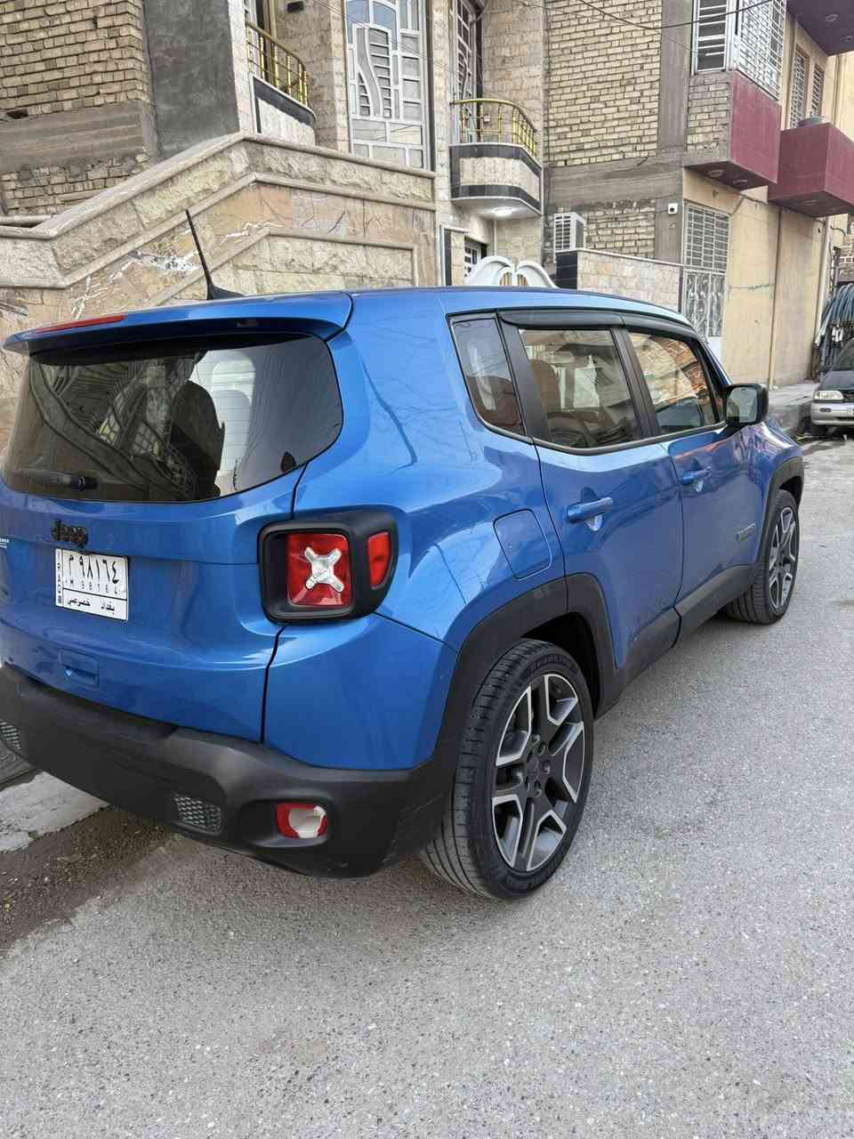 السلام عليكم جيب رنكد 2020وارد أمريكي حادثه جاملق وبنيد بدون دواخل صور الحادث بالمنشور مكينه 2400شاشه كبيرا كأمره ماشيه 52الف ميل مكينه وكير مكفولة السياره جاهزه السعر 115$وبيه مجال الاستفسار اتصل ***********مكانه بغداد
