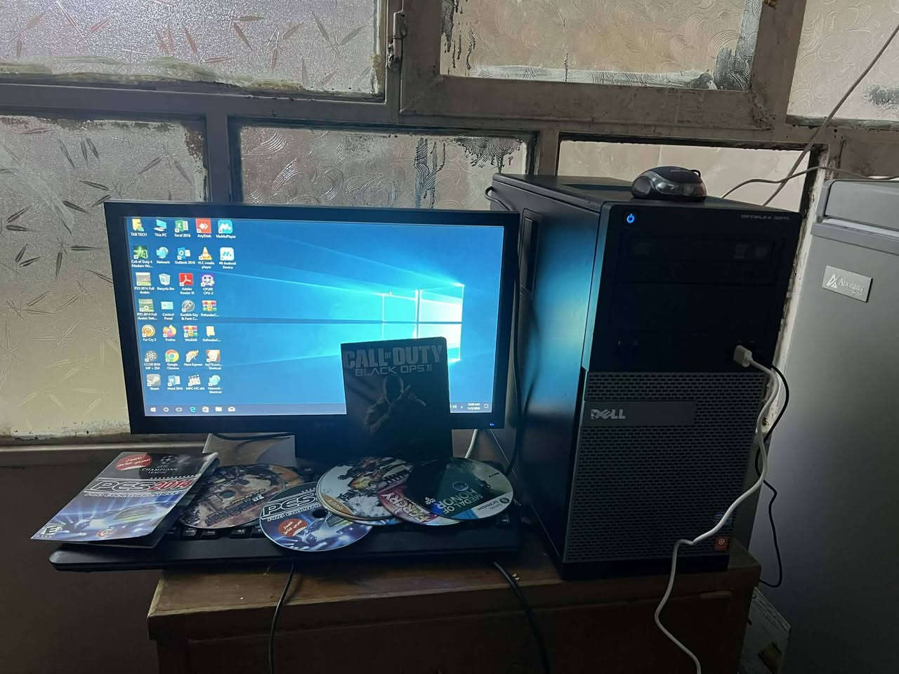 كيس ديل للبيع
موصفات
كرت شاشه خارجي موضح بل صور
معالج i3 جيل ثاني
رام 4GB
مشغل عليه
black ops 1
black ops 2
fery cry 2
pes 2014
call of duty 4
كل العاب تشتغل بسلاسه فول
طبعا تجيك كامل ويه شاشه و ماوس وكيبورد
مع اقراص العاب هديه


**إذا كنت صاحب هذا الإعلان وتريد حذفه لأي سبب، رجاءا أرسل رسالة إلى الدعم الفني**