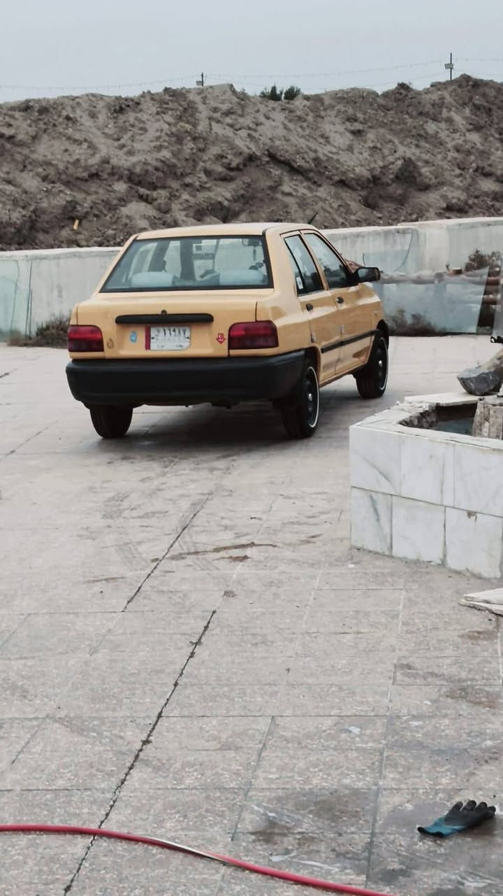 السلام عليكم سايبه 2015 السيارة مكفوله ربع متصرف عليها كبل للشارع
مكفوله (من كير ومحرك وتبديل وضربه وصبغ ) شواصي نضاف وتجي وتكلب وتقتنع مصفرة هيئه وغرامات تحويل ثاني يوم بسمي السيارة  السياره خير من الله عوزها غاز تبريد فقط السعر 36 مكاني بغداد رقمي  ***********
