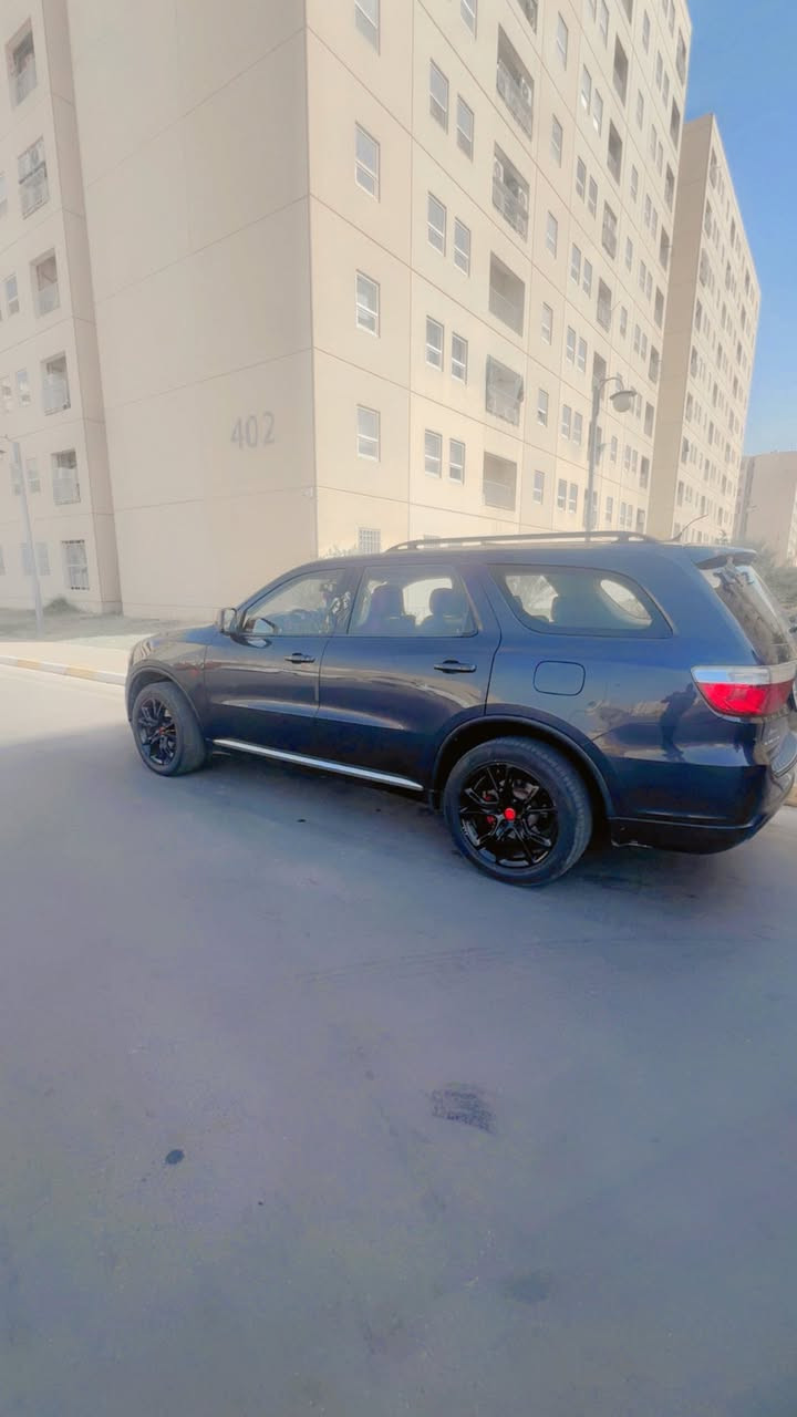 السلام عليكم للبيع او مراوس دورنكو موديل ١٢ امريكي الحادثه منشور بصور و السونار  رقم بغداد مكان السياره بغداد السياره ماشيه ١٤٥ كيلو السياره خير من الله  السعر ١٨٥ او مرارس سيدانو او كرنفال رقم بغداد ***********
