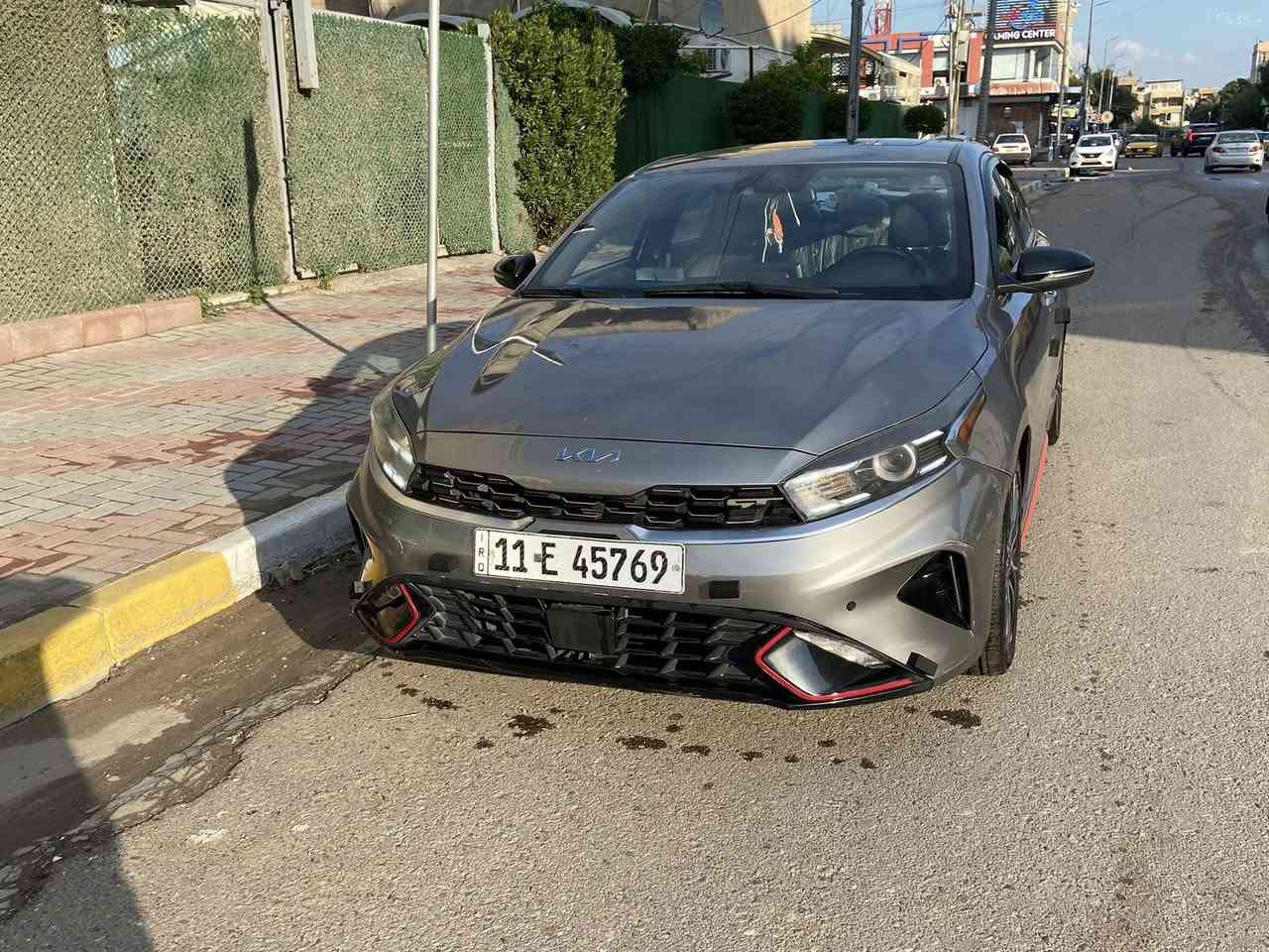 السلام عليكم 
للبيع كيا فورتي جي تي لاين 2023 فول مواصفات 
حادثها 3 قطع 
بنيد وقبط صندوك مبدل + جاملغ مصلح نفسه 
(حادث جانبي بجم كبس )
بيهة منظومة غاز جديدة 
وتخم تايرات كوري وكالة نكسن قبل شهر ضبط شديته 
عداد المسافة (47 ونص ) 
السعر 135 وبيهة مجال قليل حك الجية 
مكاني بغداد الجديدة 
***********
