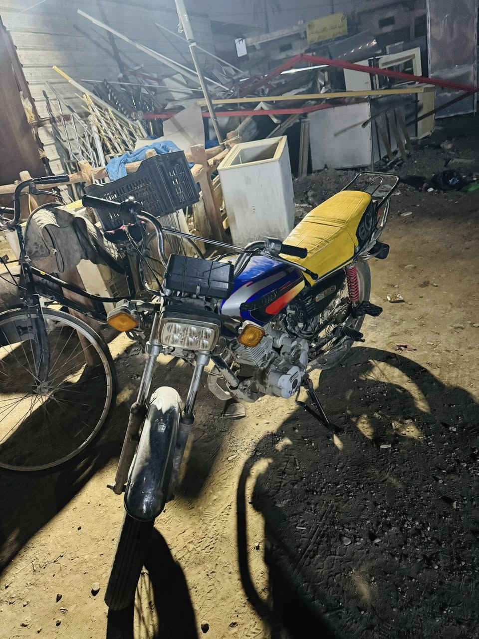 دراجه سافان 5كير للبيع 19للبيع دراجه خير من الله كهربائيات كلها شغاله *********** واسط العزيزيه 450💵
