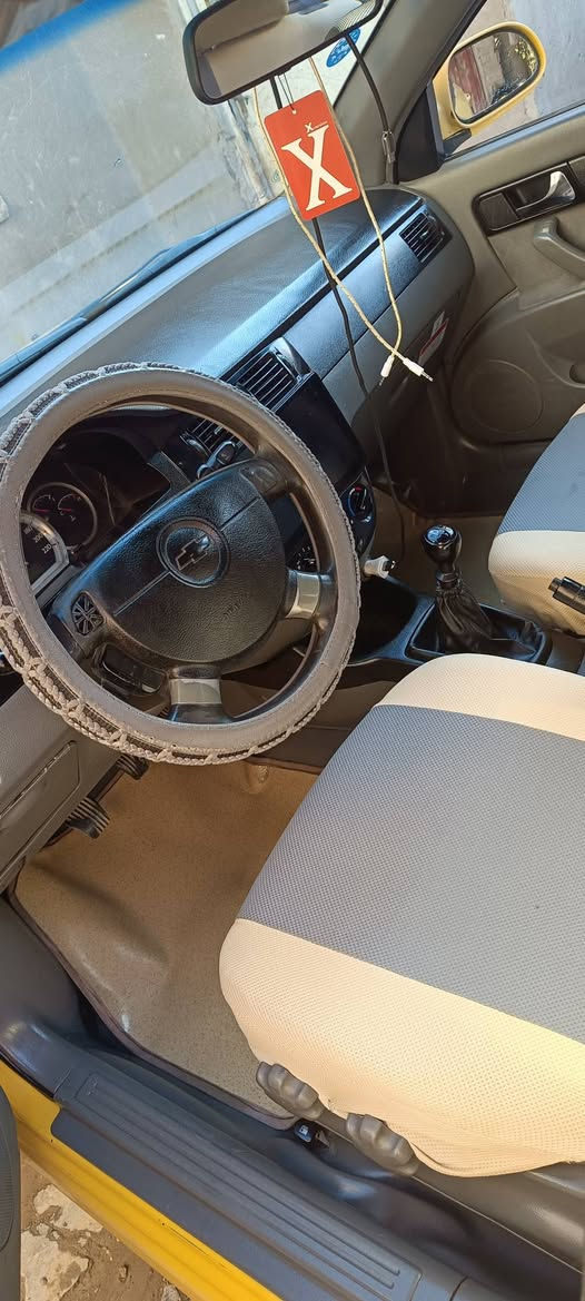 السلام عليكم اوبترا مديل 12 رقم بغداد نكليزي تحويل مباشر مصفره وكامله  
محرك وكير وتبريد وصدر وتاير كله جديد 
مكاني بغداد المعامل الحسنيه. سعر 60   

***********
