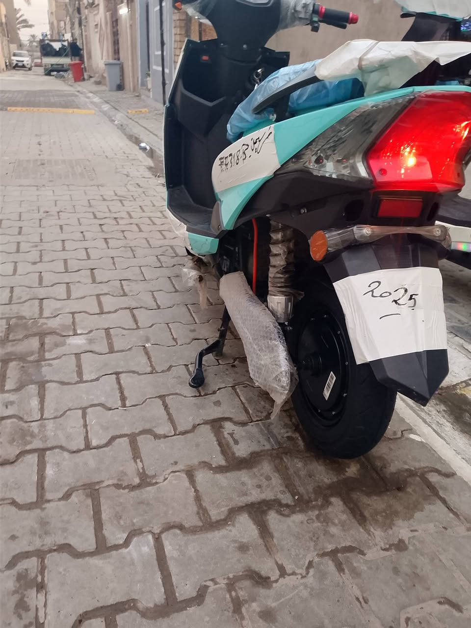 السلام عليكم دراجه شحن للبيع سعر 750 وبيها مجال***********
