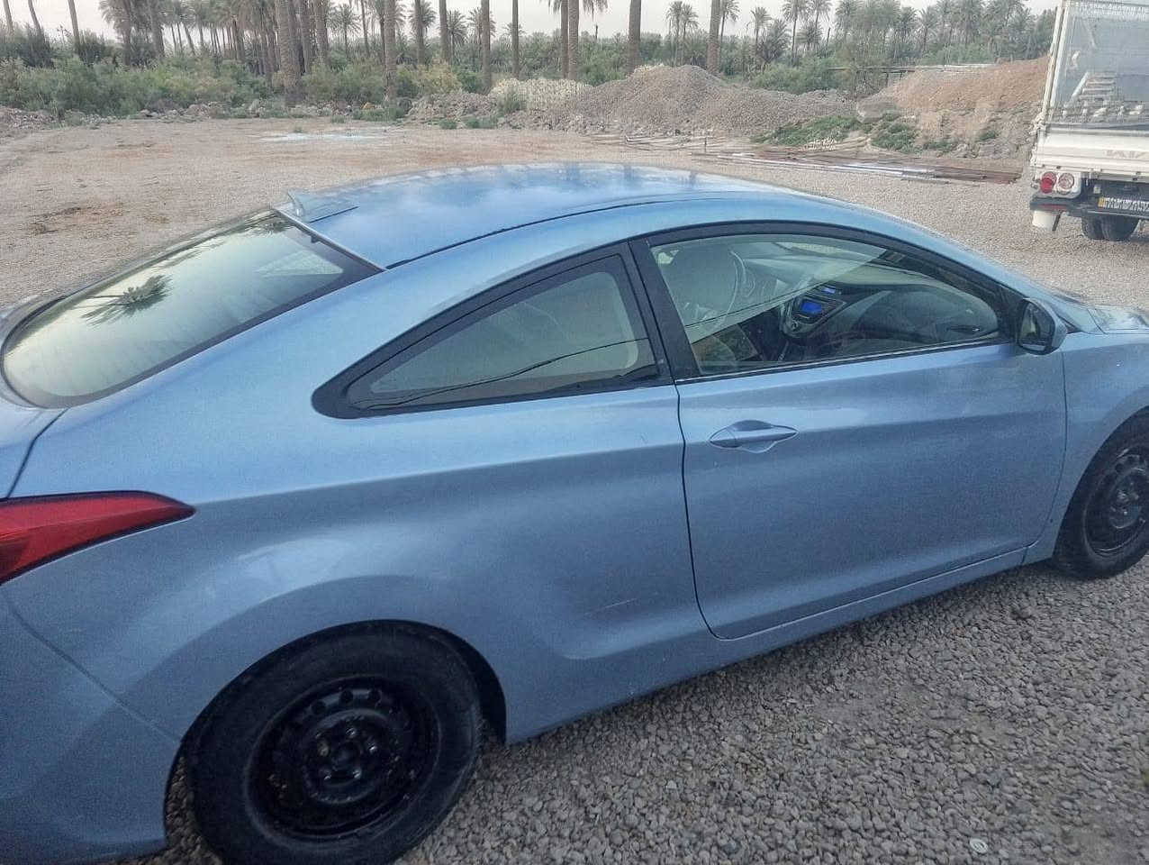 🚗 للبيع هونداي النترا 🚗
سيارة رياضية (تك باب) بحالة جيدة، مكينة وكير وحدادية وتبريد ممتازة، رقم بابل ورقم إنكليزي، سنوية باسمي،  وتحكم عدد (2). السيارة مصبوغة أحزام للجمالية وبها ضربة خفيفة بالجاملغ الأمامي.
✨ سيارة مرتبة وجاهزة للاستخدام، وما تحتاج مصروف. 💰 السعر: 87 ورقة وبيها مجال بسيط للجاد.
📍 العنوان: بابل - المسيب
📞 رقم الهاتف: ***********
"الرزق على الله، والبيع للجادين فقط." 🚘🤝
