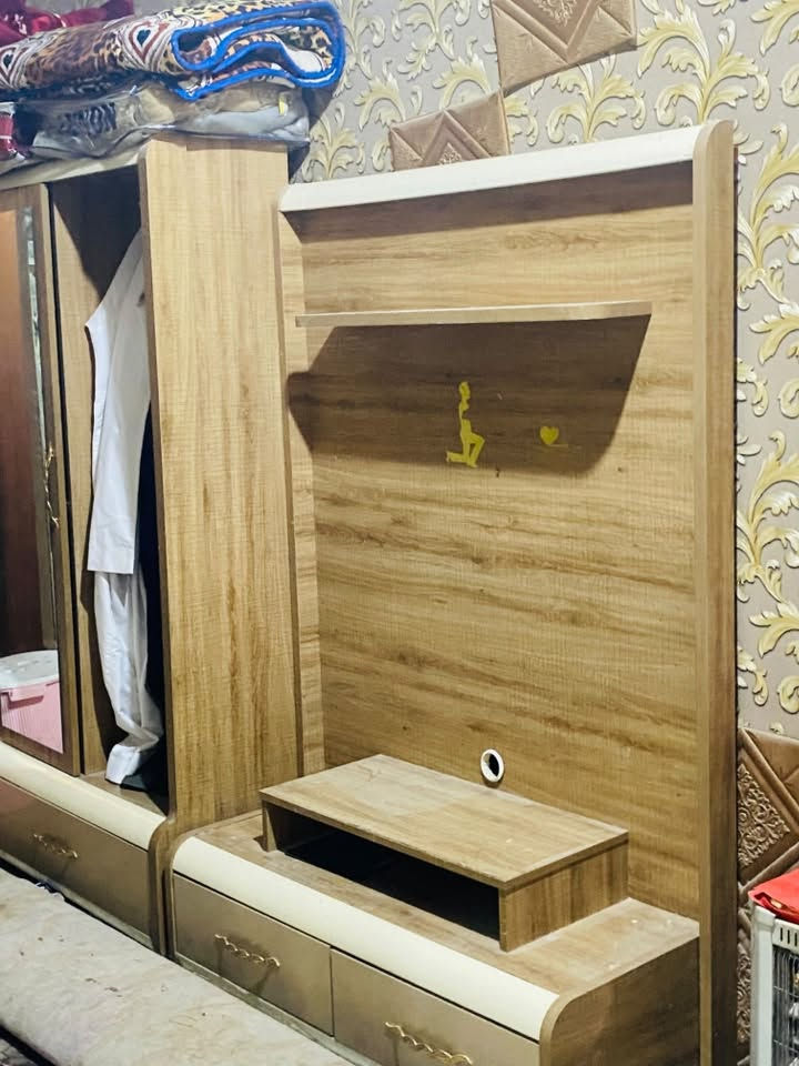 قرفة أخشاب مستعمله نضيفه 12 المكان البصره الزبير السعر مليون ونص وبيها مجال ***********
