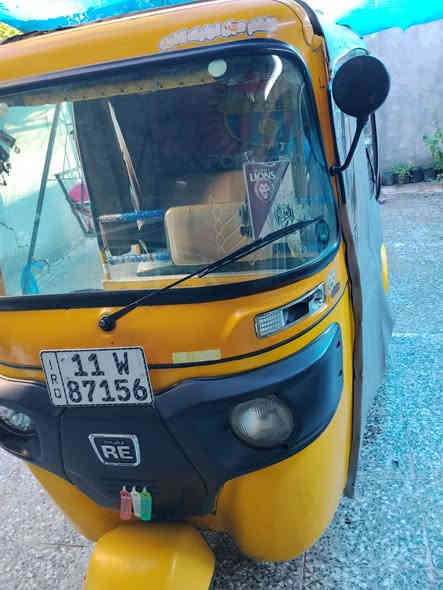 السلام عليكم
تكتك 19  رقم نكليزي بغداد سنويه تحويل نفس اليوم بسمي 
بيه خياسات خفيفه تكتك مصبوغه ليموني للجماليه تكتك . خير من الله سعر 4500 بيه مجال قليل عنوان بغداد حيؤر سبع قصور  
للاستفسار اتصل وتدلل
***********
