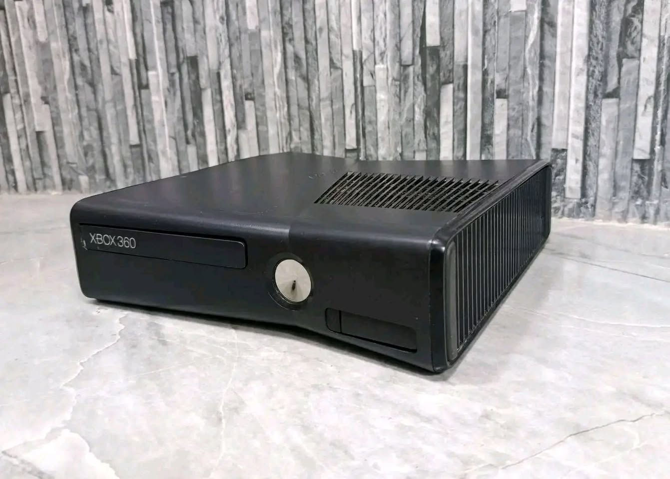 للبيع 
Xbox 360 slim
ذاكرة 500GB
مع (اربع يدات) بلوتوث اصليات 
مع جميع الملحقات
جهاز نضيف 95% ما مفتوح
السعر 125 وبي مجال 
المكان:موصل / ايسر


**إذا كنت صاحب هذا الإعلان وتريد حذفه لأي سبب، رجاءا أرسل رسالة إلى الدعم الفني**