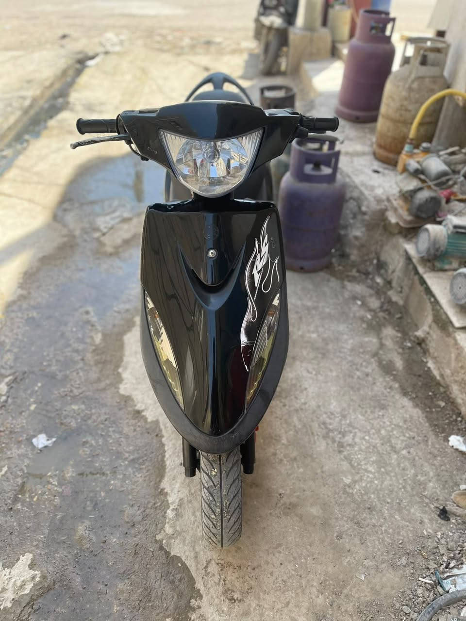 ماكس عدله للبيع دراجة خير من الله نكرة سلف هندر كهربائيات كله شغال دراجة كله مختمة كل قطعه بيه مختمه  دهن امزويل دراجة خير من الله ما صار ههواي من نازله من الحاويه استفسار *********** مكاني ديوانيه
