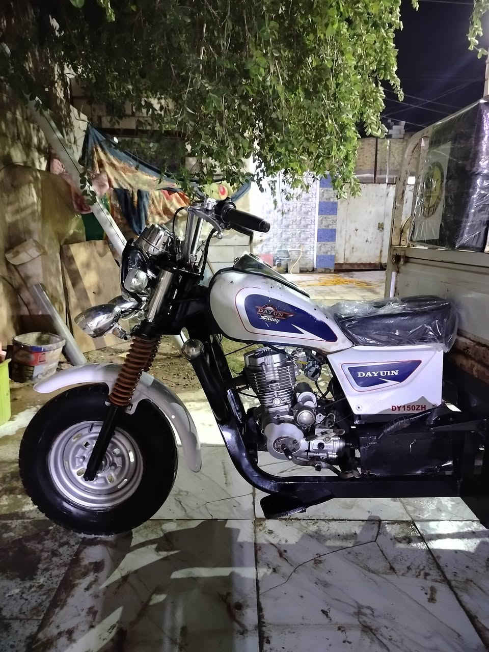 السلام عليكم ستوته للبيع مديل 19 اوراق اصولي محرك 24 مفتوح بستم فقط كهربائيات شغاله  تايرات جدد جاهزه ترايك وين ماجان السعر ع خاص مكاني شطره وهذه رقمي ***********
