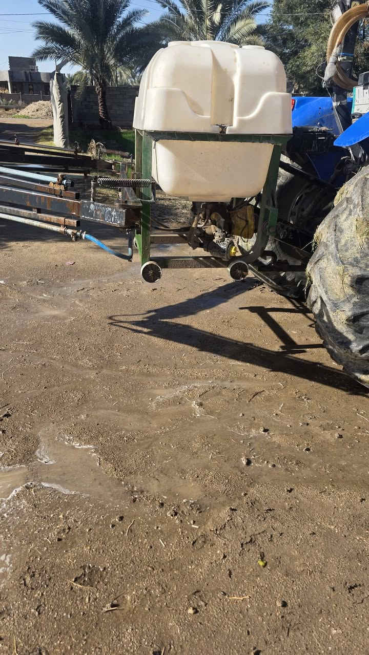 السلام عليكم محموله لبيع ام ٤٠٠ شرط الشغل جنح ثقيل ١٠ متر السعر ٣٥٠ رقم الهاتف ***********
