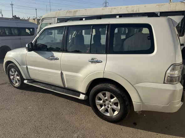 باجيرو حبتور موديل 2014 ، مچفية على طين ، رقم اربيل ، غاز وبانزين ، السعر 129 ورقة ، مكانها الغزالية - مدير الامن 
رقم صاحبها للاستفسار: 
***********
