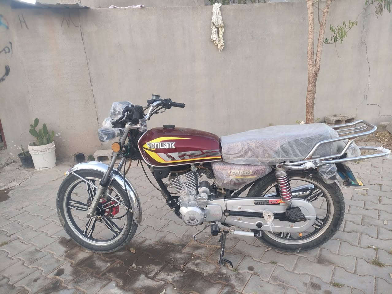 سونيك موديل 23محرك كبس اي عيب ما بي كهربايات كلها شغالا شرط اسعر 450


**إذا كنت صاحب هذا الإعلان وتريد حذفه لأي سبب، رجاءا أرسل رسالة إلى الدعم الفني**
