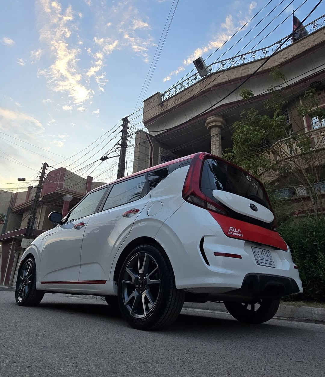 السلام عليكم من رخصة مدير الكروب المحترم
صول ٢٠٢١  وارد امريكي  ماشيه ٦١/الف حقيقي سياره جديده 
 صور الحادث مرفقه بالمنشور سيارة جديدة خير من الله بدون
شواصي او الغود /رقم بغداد مشروع وطني الماني سنويه ٢٠٢٨
المواصفات شاشة تاب كامره خلفيه تحكمات جهتين تبريد ثلج
مكينة ٢٠٠٠ دوش المرغوب مكينة وكير مكفولات حداديه جديده تخم تاير جديد صدر أمامي وخلفي جديد سياره حلوه بدون نواقص مكانى بغداد رقم الهاتف *********** السعر ١٢٨
علمآ سيارة احلى من الصور
